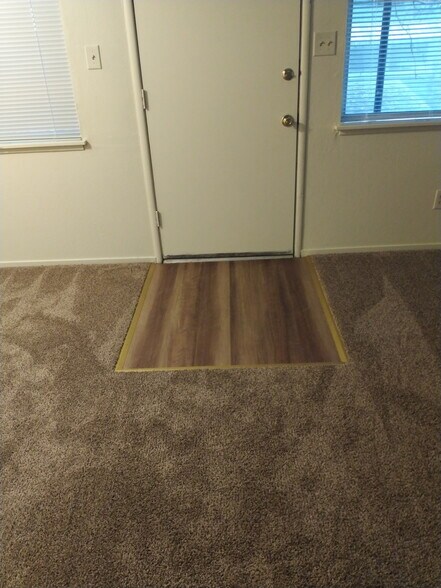 Building Photo - 734 Ohio St