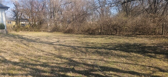 Building Photo - 1290 N Sang Ave