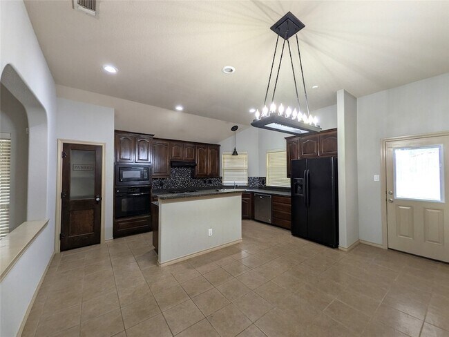 Building Photo - 14013 Zippo Way