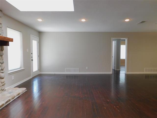 Building Photo - 897 John George Ln