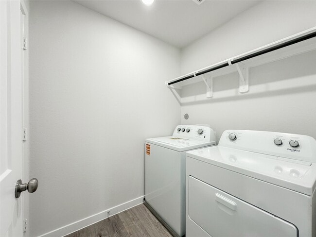 Building Photo - 7806 Alset Dr