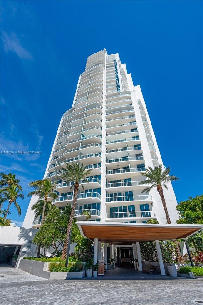 Building Photo - 50 South Pointe Dr
