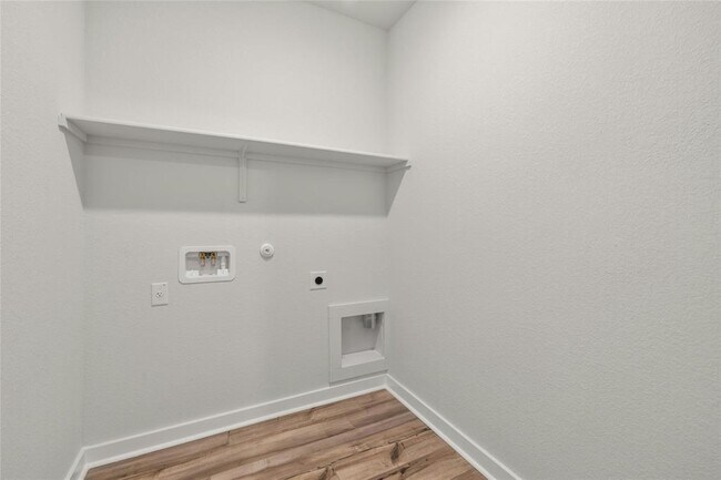 Building Photo - 113 Shadow Oak Cv