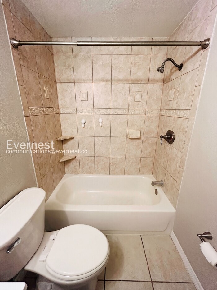 Building Photo - 8519 Sunbeam Ln