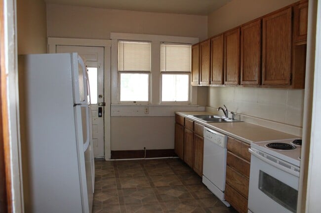 Building Photo - 815 N 10th St