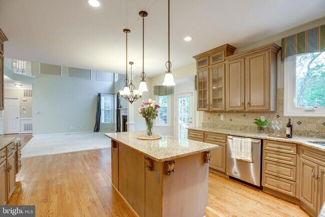 Building Photo - 5105 Claybank Ln