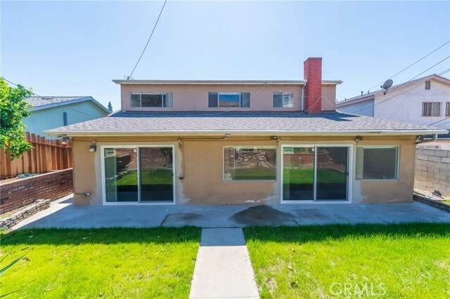 Building Photo - 1443 E Gladwick St