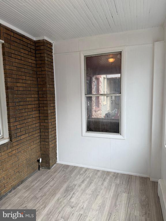 Building Photo - 5421 Beaumont Ave