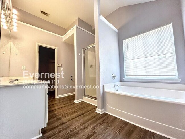 Building Photo - 4616 Raven Wood Loop