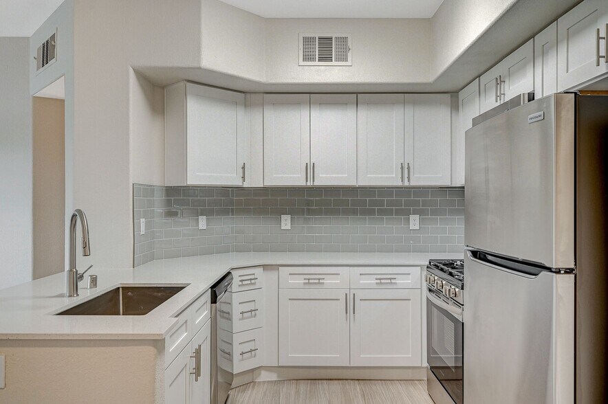 Building Photo - Morningstar Apartments