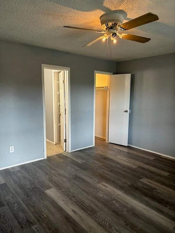 Building Photo - 228 Elmwood Dr