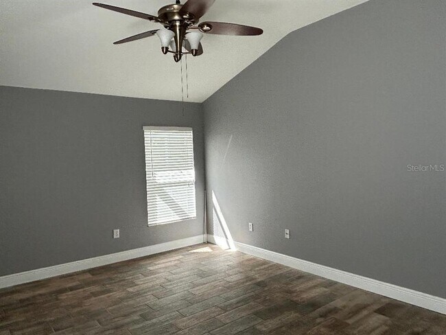 Building Photo - 15712 Cedar Elm Terrace