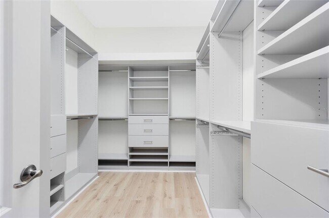 Building Photo - 8408 Laureate Blvd