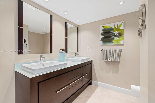 Building Photo - 1920 S Ocean Dr