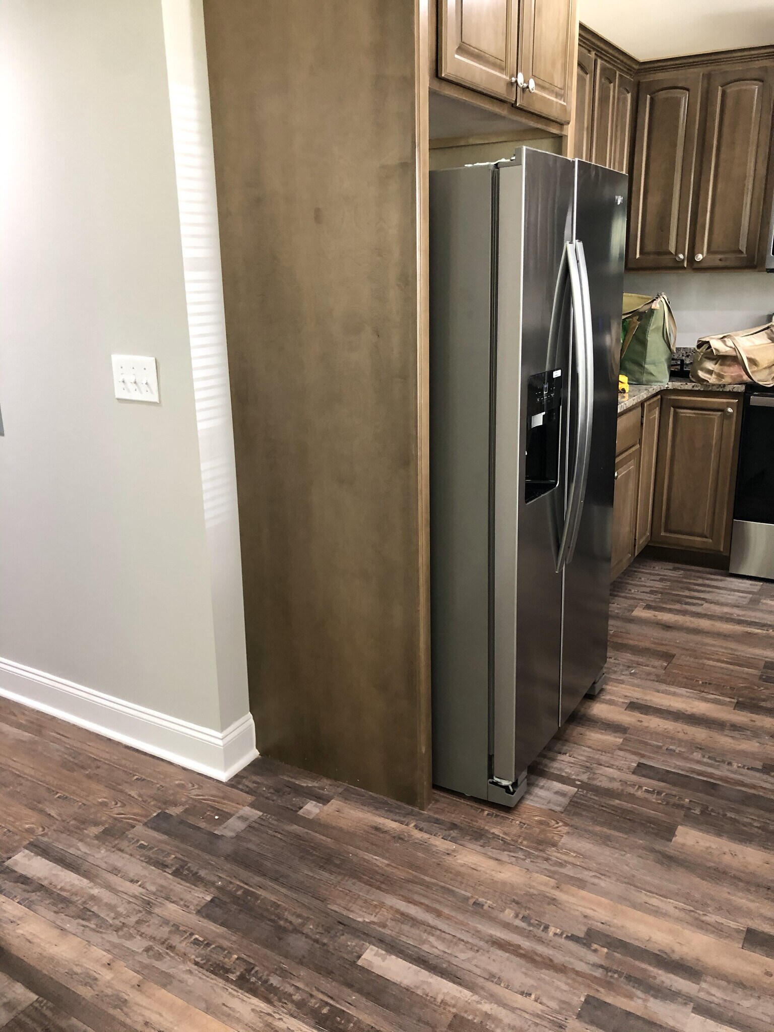 Building Photo - 708 Delta St