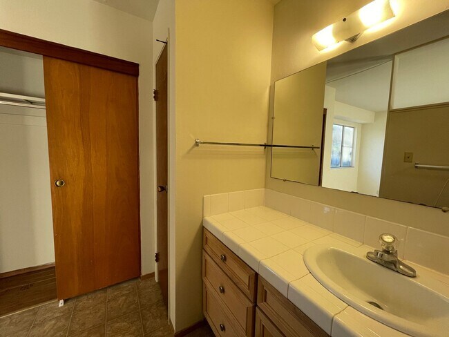 Building Photo - Spacious Home Available in Almaden Valley - 3bd/2ba! Coming Soon!