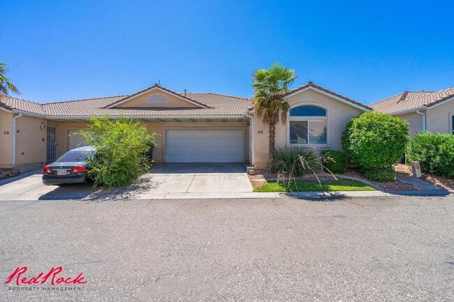 Building Photo - Fresh Carpet! Spacious 5-Bedroom Townhome