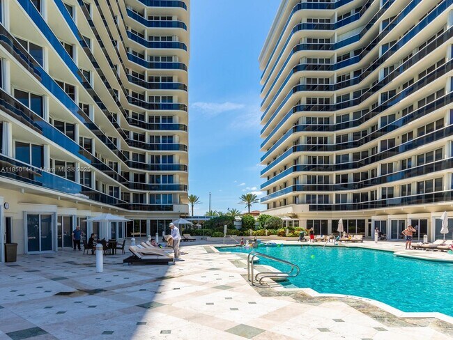 Building Photo - 9595 Collins Ave