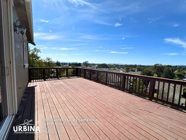 Building Photo - 1386 Gordon Ln