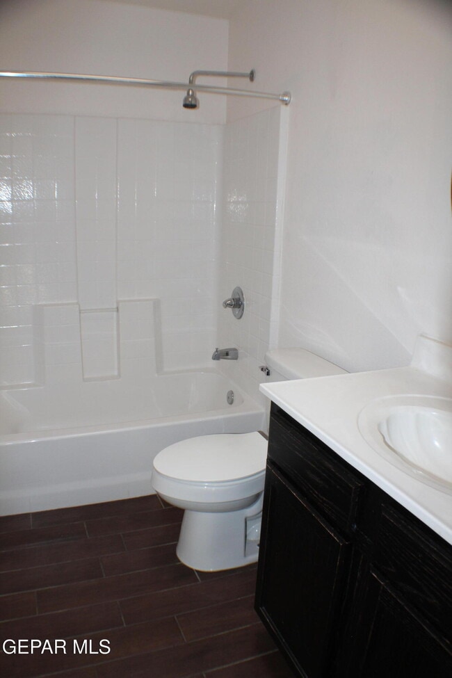 Building Photo - 4805 Ramon Vega