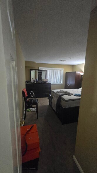 Building Photo - 31 Devereux St