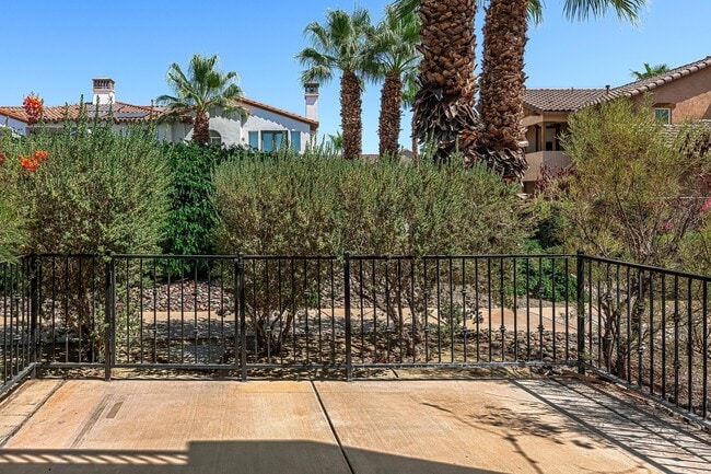 Building Photo - 450 White Fox Trail