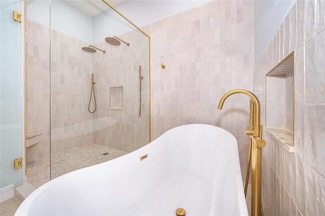 Building Photo - 1510 Lake Baldwin Ln