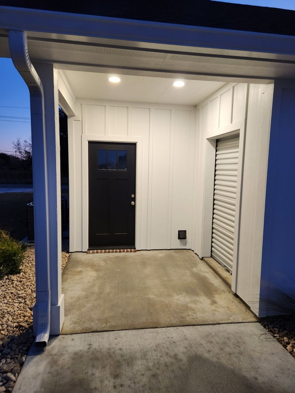 Building Photo - 11732 Old Fannett Rd