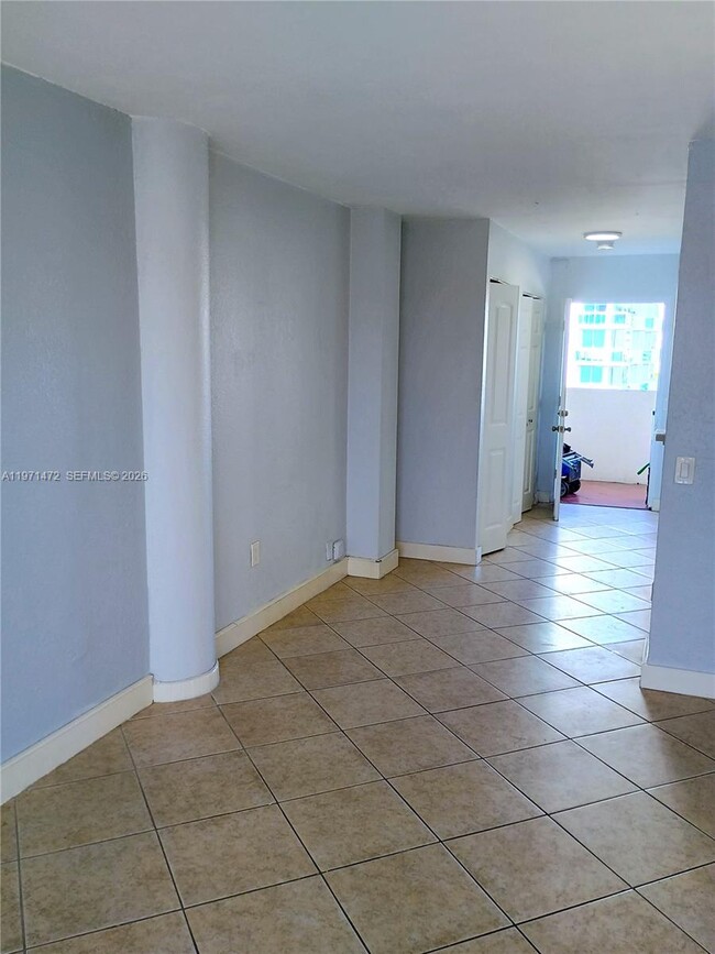 Building Photo - 7904 West Dr