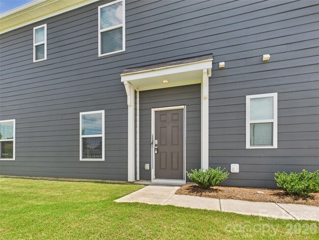 Building Photo - 2794 Yeager Dr NW
