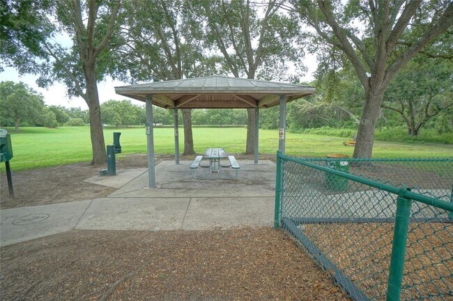 Building Photo - 2311 Cattleman Dr