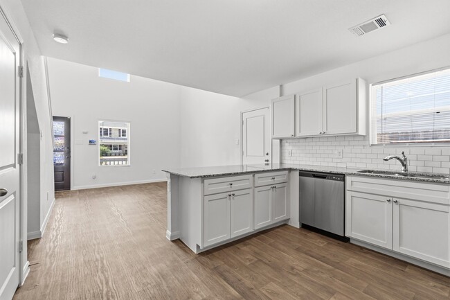 Building Photo - 16367 Jasmine Marie Pl