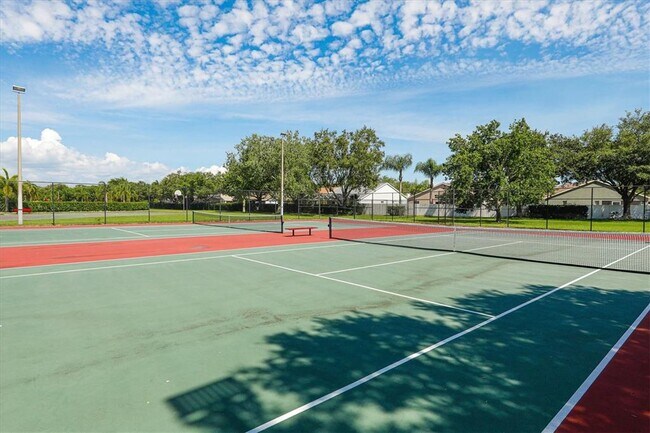 Building Photo - 4688 Sabal Key Dr