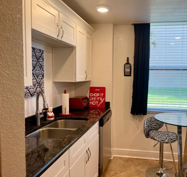 Building Photo - 3360 Ocean Shore Blvd