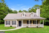 Building Photo - 1790 Richard Rd NE