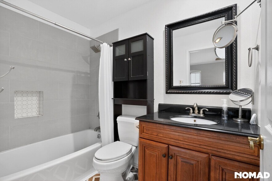 Building Photo - 8960 Manion Dr