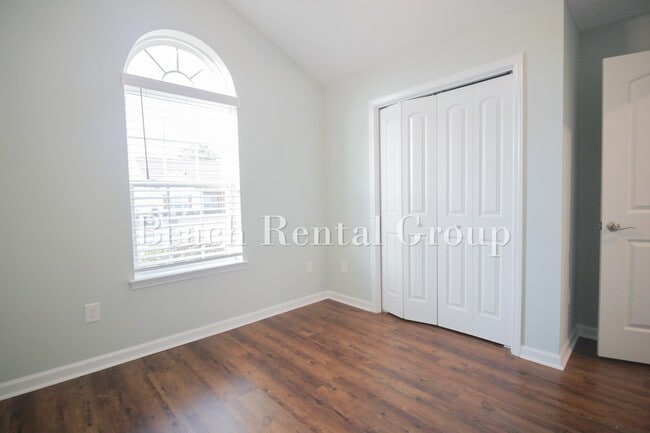 Building Photo - 35 Palmetto Green Dr