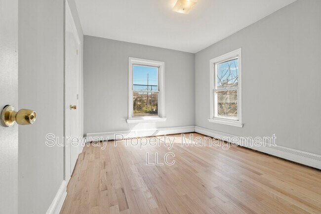 Building Photo - 93 N Broadway