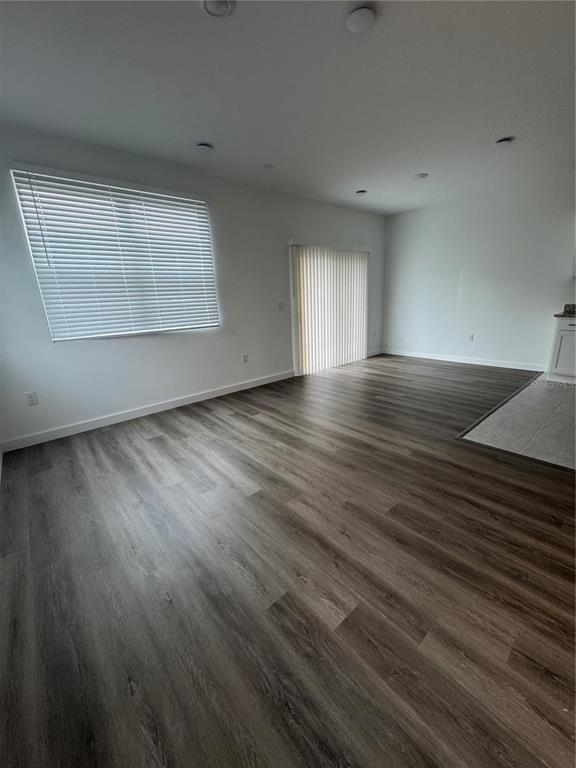 Building Photo - 3406 Vesara Dr