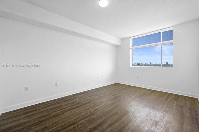 Building Photo - 140 S Dixie Hwy