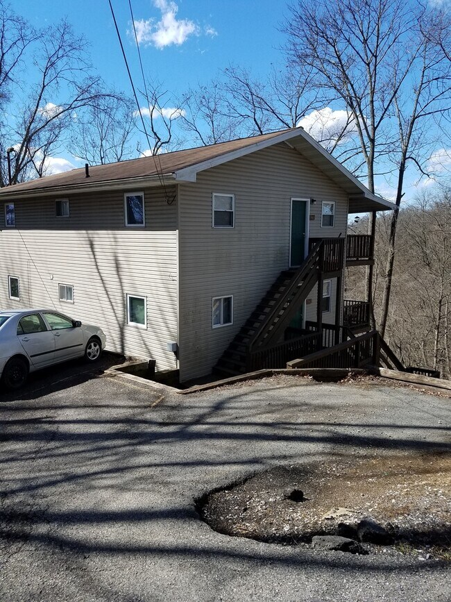 Building Photo - 349 Gilmore St