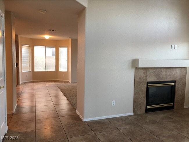 Building Photo - 9724 Sandmist Ave