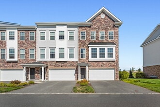 Building Photo - 34 Colgate Dr