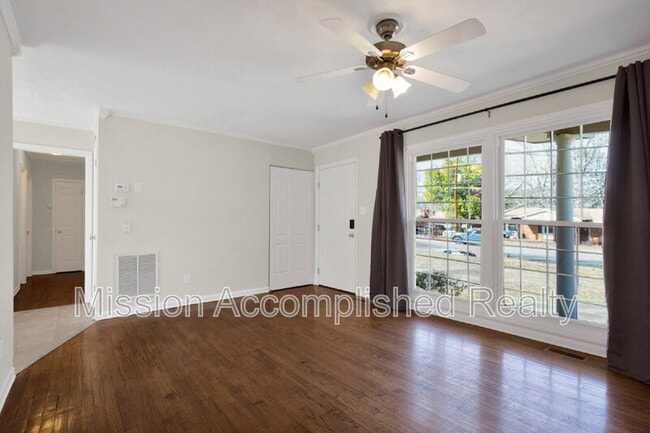 Building Photo - 7262 Ryan St