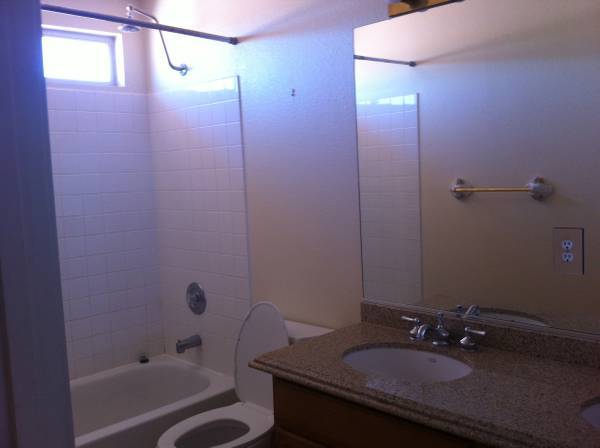 Upstairs bathroom - 3745 Bossa Nova Drive