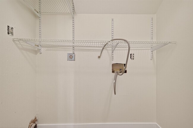 Building Photo - 5511 Bear Paw Cir