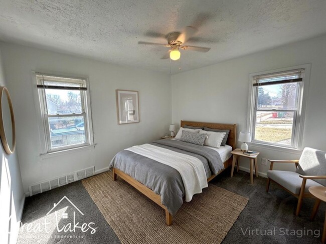 Building Photo - Stunning 3 Bedroom 1 Bathroom now available for rent