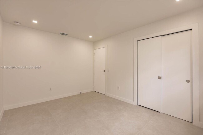 Building Photo - 10760 NW 29th Manor