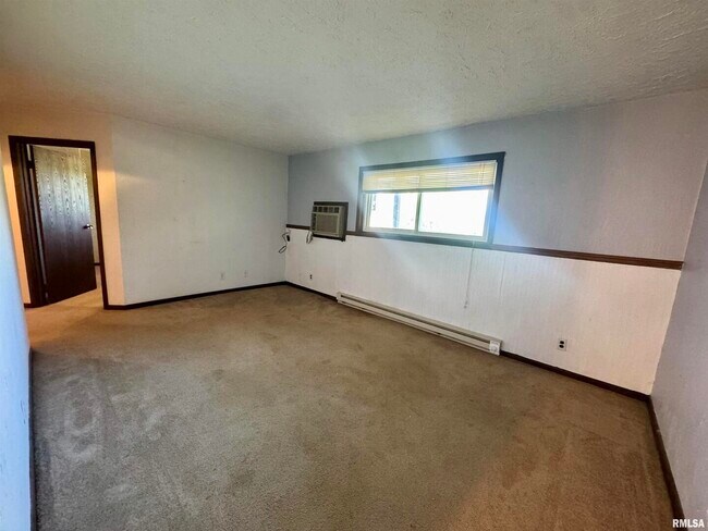 Building Photo - 4211 US-6