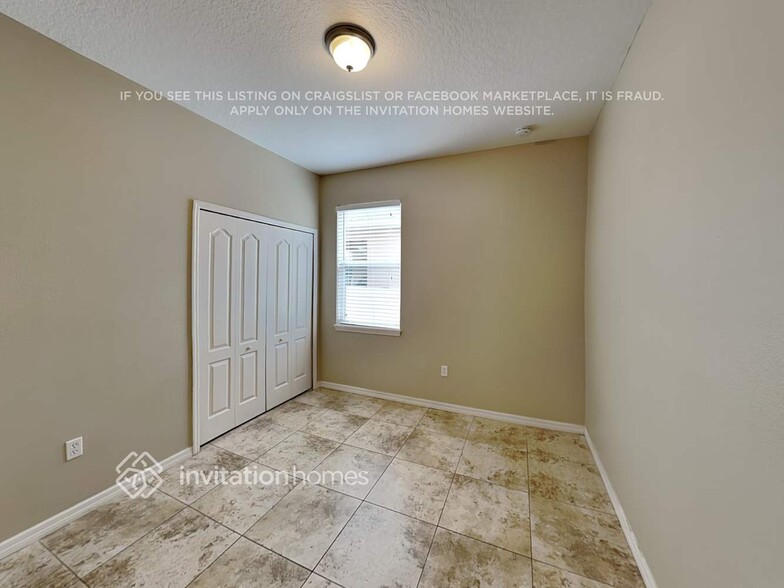 Building Photo - 10526 Eastpark Lake Dr
